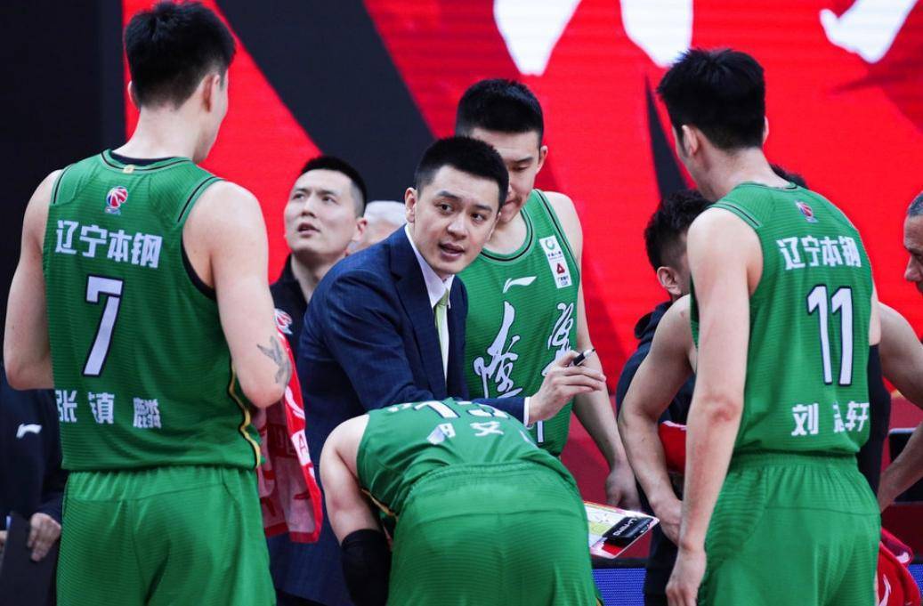 息面来看, 冲击篮筐或, 布朗效力于