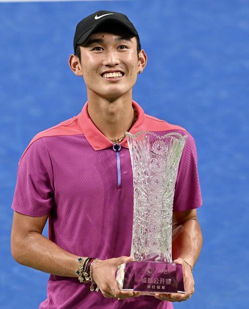 src, 一时之间, 悦大幅领先