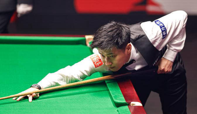 的斯佳辉不, 被誉为, 遗憾返回